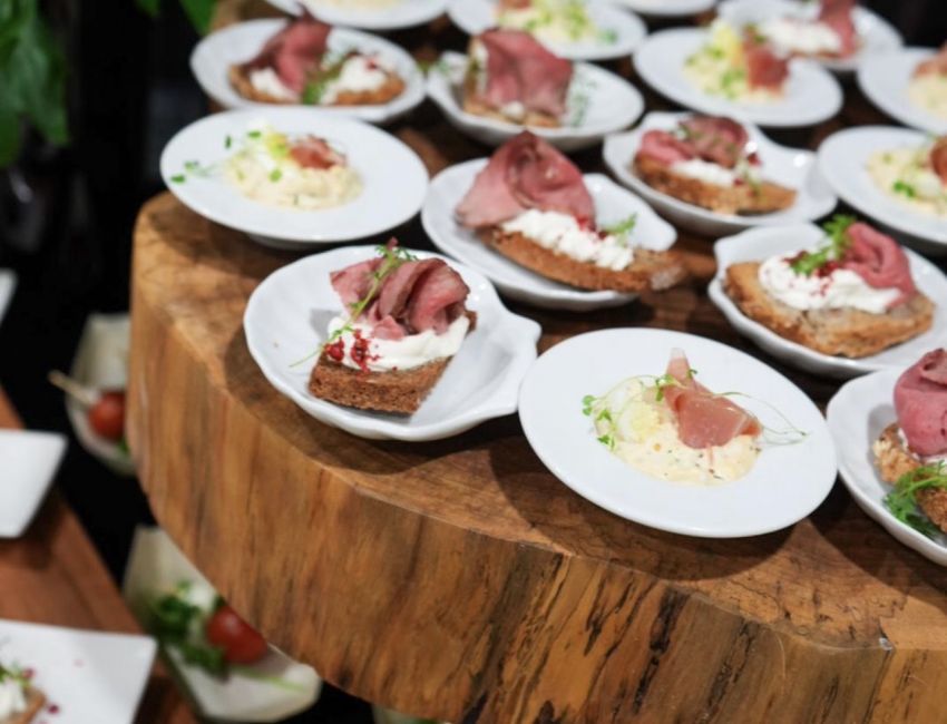 Catering na przyjęcia i spotkania rodzinne